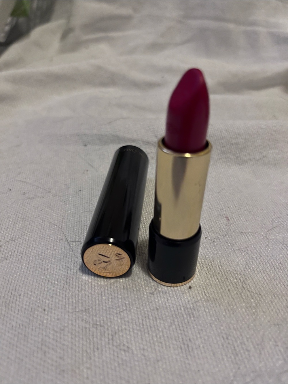 Lancôme Vibrant Fuchsia Lipstick in Gold & Black Case
